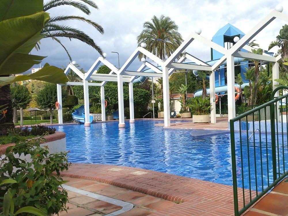 Estudio Benalbeach Primera Linea De Playa เบนัลมาเดนา ภายนอก รูปภาพ