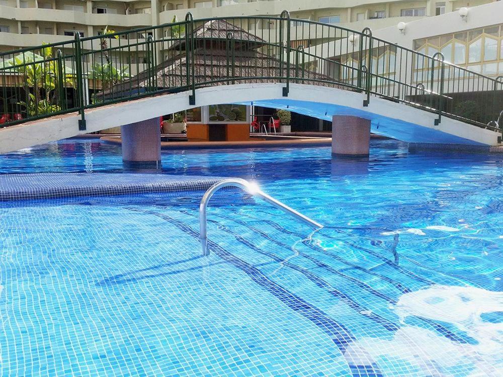 Estudio Benalbeach Primera Linea De Playa เบนัลมาเดนา ภายนอก รูปภาพ