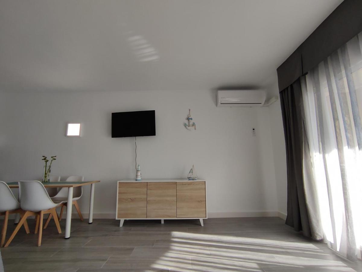 Estudio Benalbeach Primera Linea De Playa เบนัลมาเดนา ภายนอก รูปภาพ