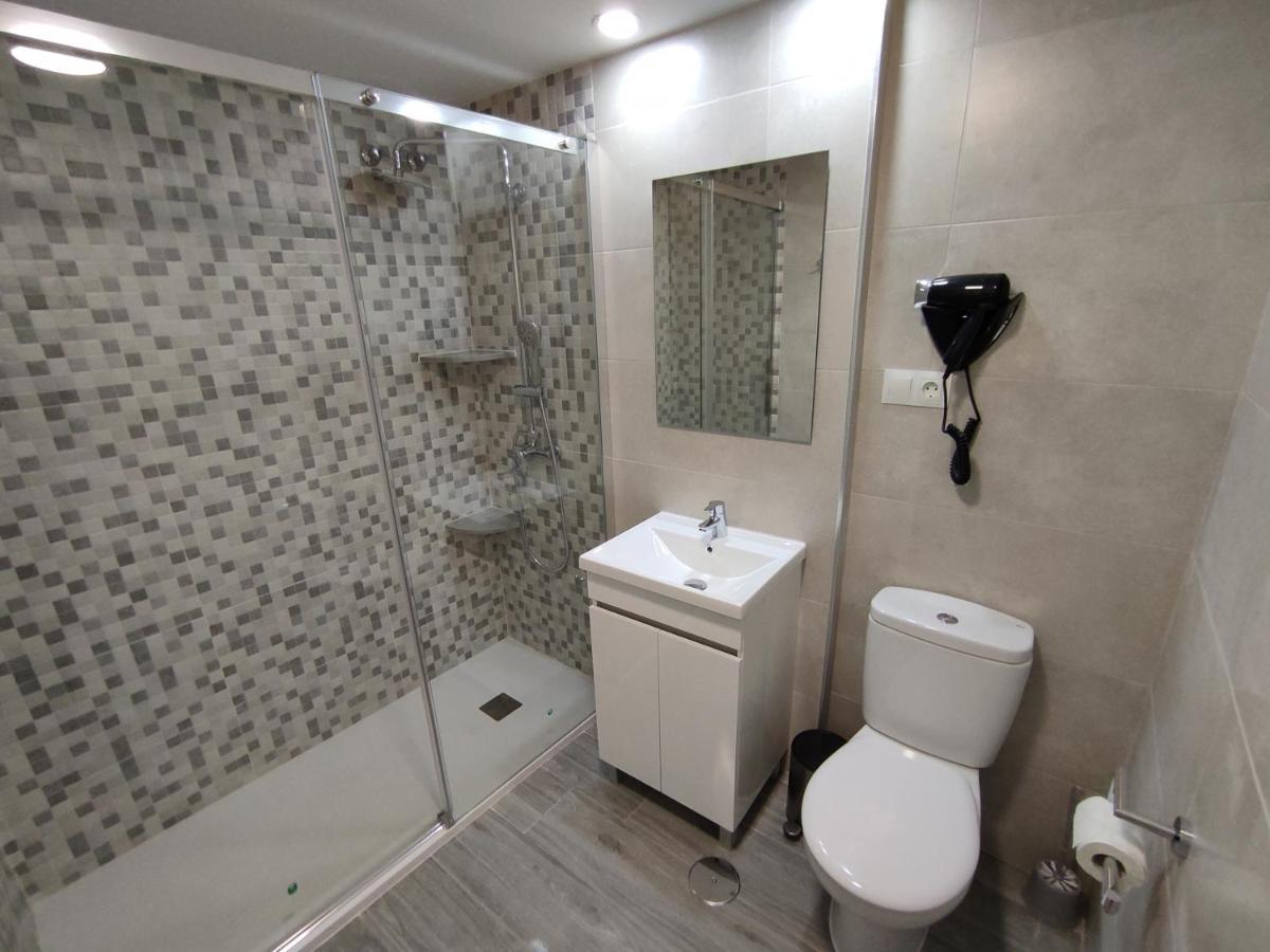 Estudio Benalbeach Primera Linea De Playa เบนัลมาเดนา ภายนอก รูปภาพ